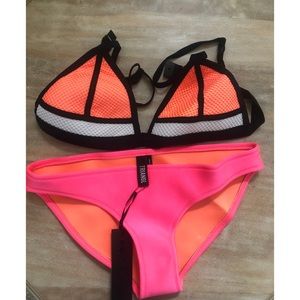 NWT TRIANGLE Bikini